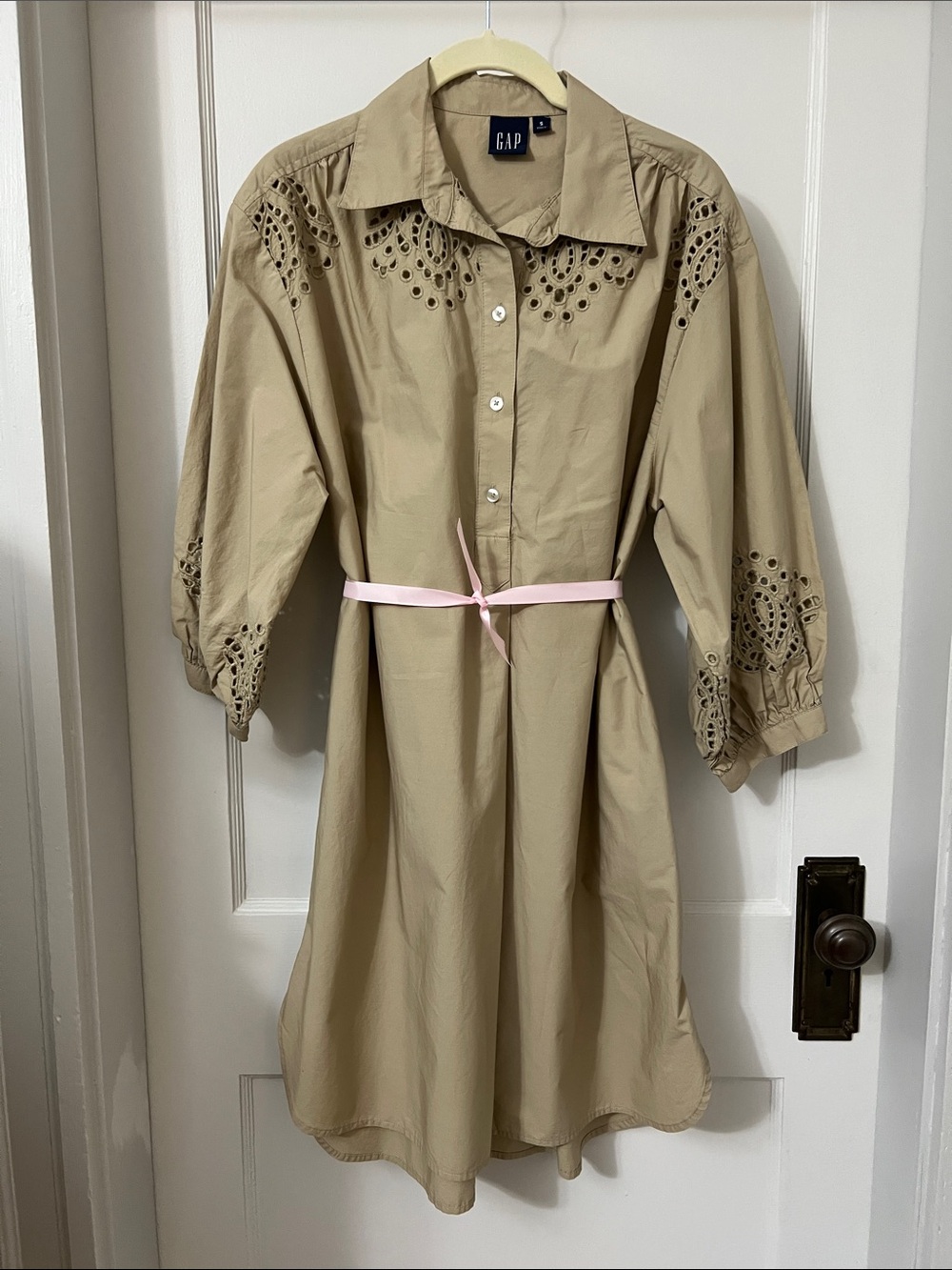 GAP Beige Eyelet-Trim Shirt Dress